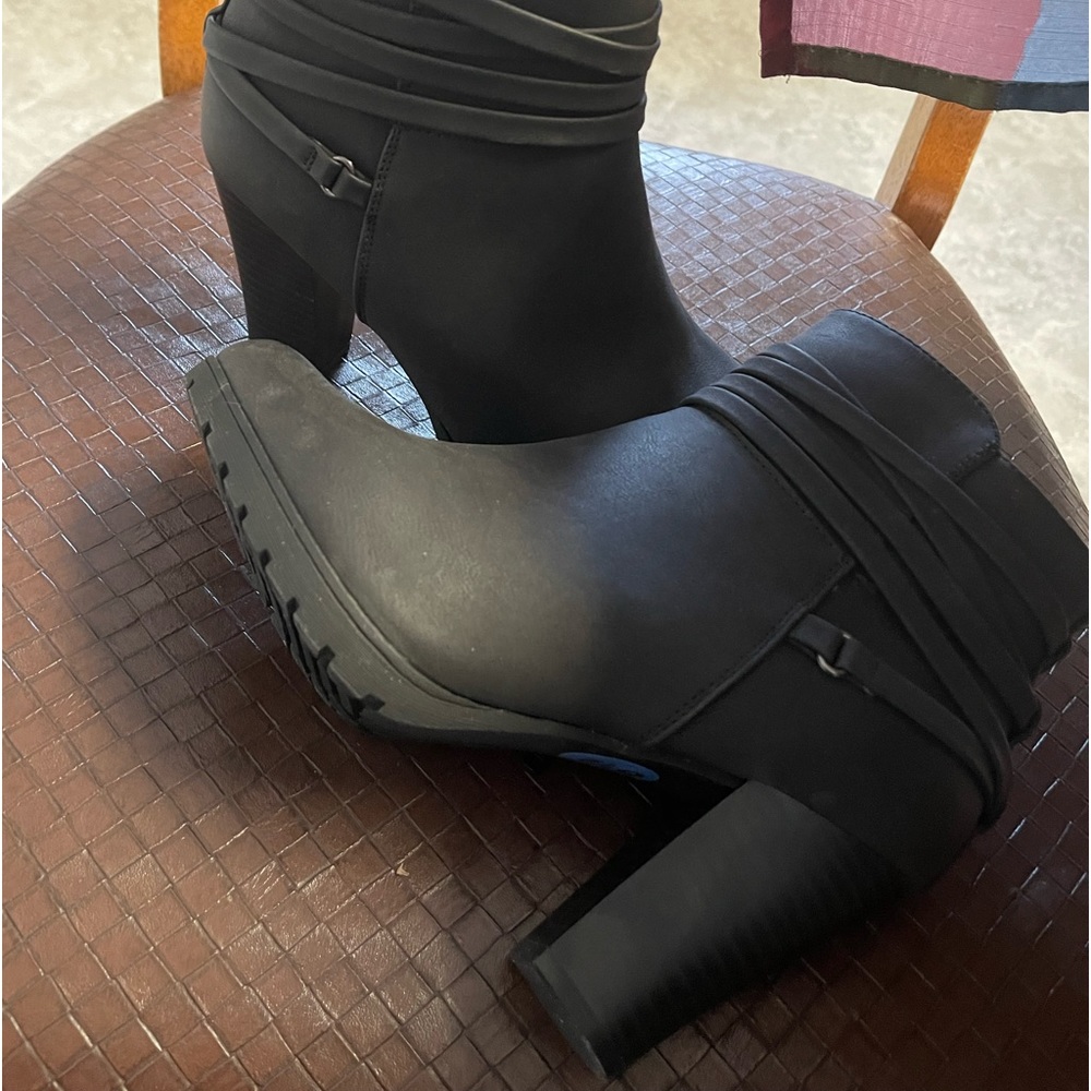 black booties 6.5 size